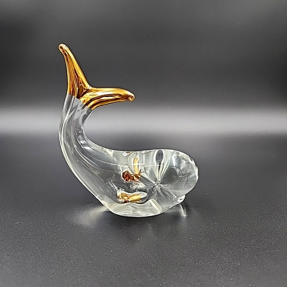 Artglass Clear and Gold Whale - Picture 2 of 13